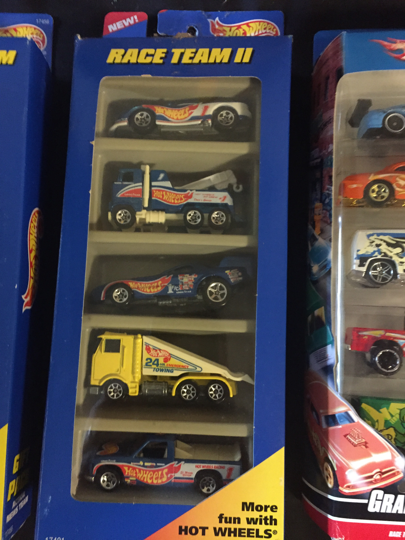 Illustration for article titled Colossal Die-Cast Collection - Box 78 - What the What?